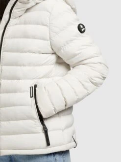 Khujo Tussenjassen Tussenjas Lovina Dames Wit 17 Khujo Tussenjassen Tussenjas Lovina Dames Wit -Khujo Winkel 052db72110105639d8d7d86edfb923d9