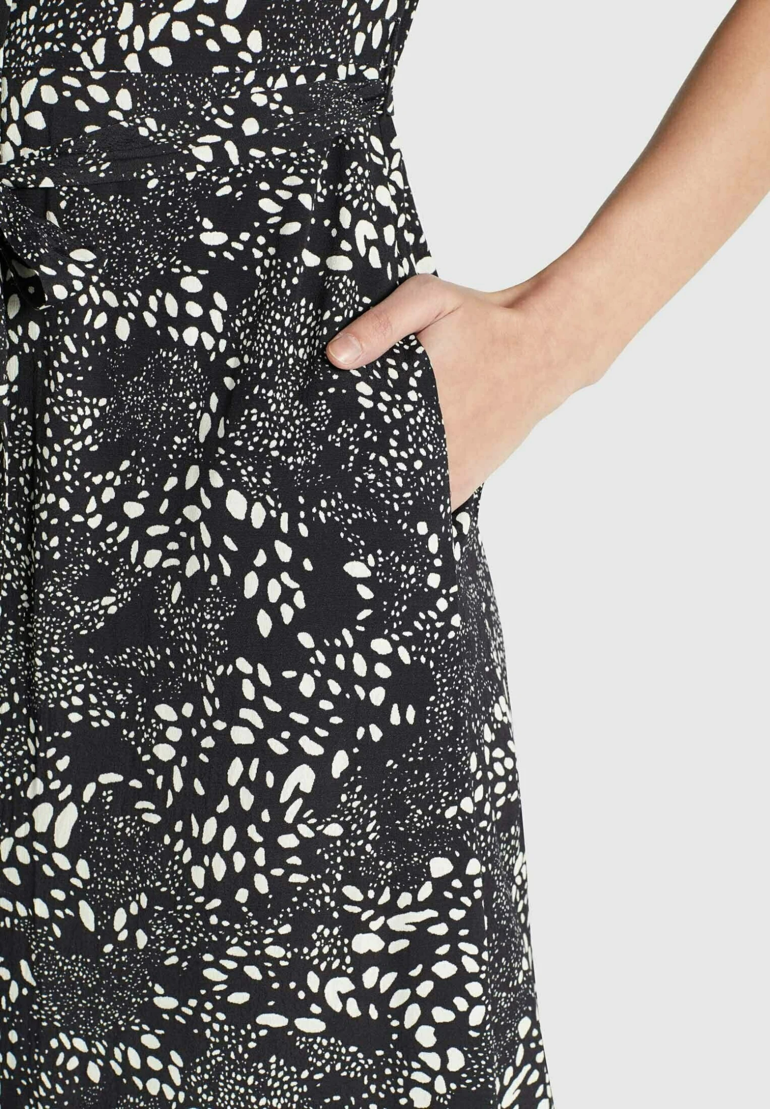 Khujo Goya - Blousejurk - Schwarz Weiß Gemustert 10 Khujo Goya - Blousejurk - Schwarz Weiß Gemustert - Afbeelding 8