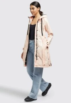 Khujo Alecia - Trenchcoat - Apricot 13 Khujo Alecia - Trenchcoat - Apricot -Khujo Winkel 4909151d92ed4515ab3413f9cea845be