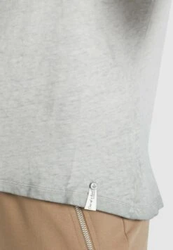 Khujo T-shirts Shirt MATAMA Dames Grijs -Khujo Winkel 4d930388235cc7abd8a1935e4621f209