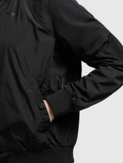 Khujo Tussenjassen Tussenjas Perse Dames Zwart -Khujo Winkel 4f8411b55f3b1e1c522eccc9265404e8