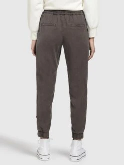 Khujo Pantalons Tapered Broek SANDI Dames Antraciet -Khujo Winkel 62224f0c9d4ef8224a0b72a3274ab9bf