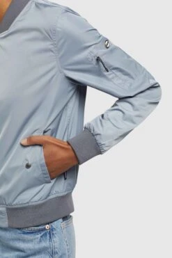 Khujo Tussenjassen Tussenjas STENCE Dames Smoky Blue -Khujo Winkel 756f357f9d8664870ec0dbc79996771e