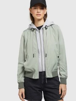 Khujo Tussenjassen Tussenjas PERSEE Dames Pastelgroen -Khujo Winkel 7c4198f1d23ab1bae6ff6871437d7f40