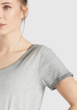 Khujo T-shirts Shirt Baru Dames Grijs -Khujo Winkel 7e257ab75b5f8aec65c1e964340384dc
