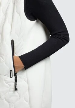 Khujo Malin - Bodywarmer - Naturweiß -Khujo Winkel e7d167c6e73749a3a1a30e7748aed6c9